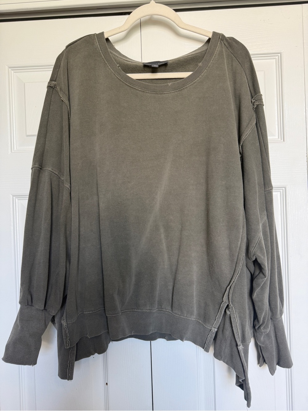 Relaxed Olive Green Women’s Pullover Top